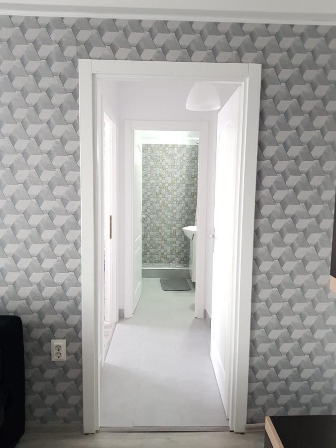 Ana Apartament Ramnicu Valcea Exterior foto